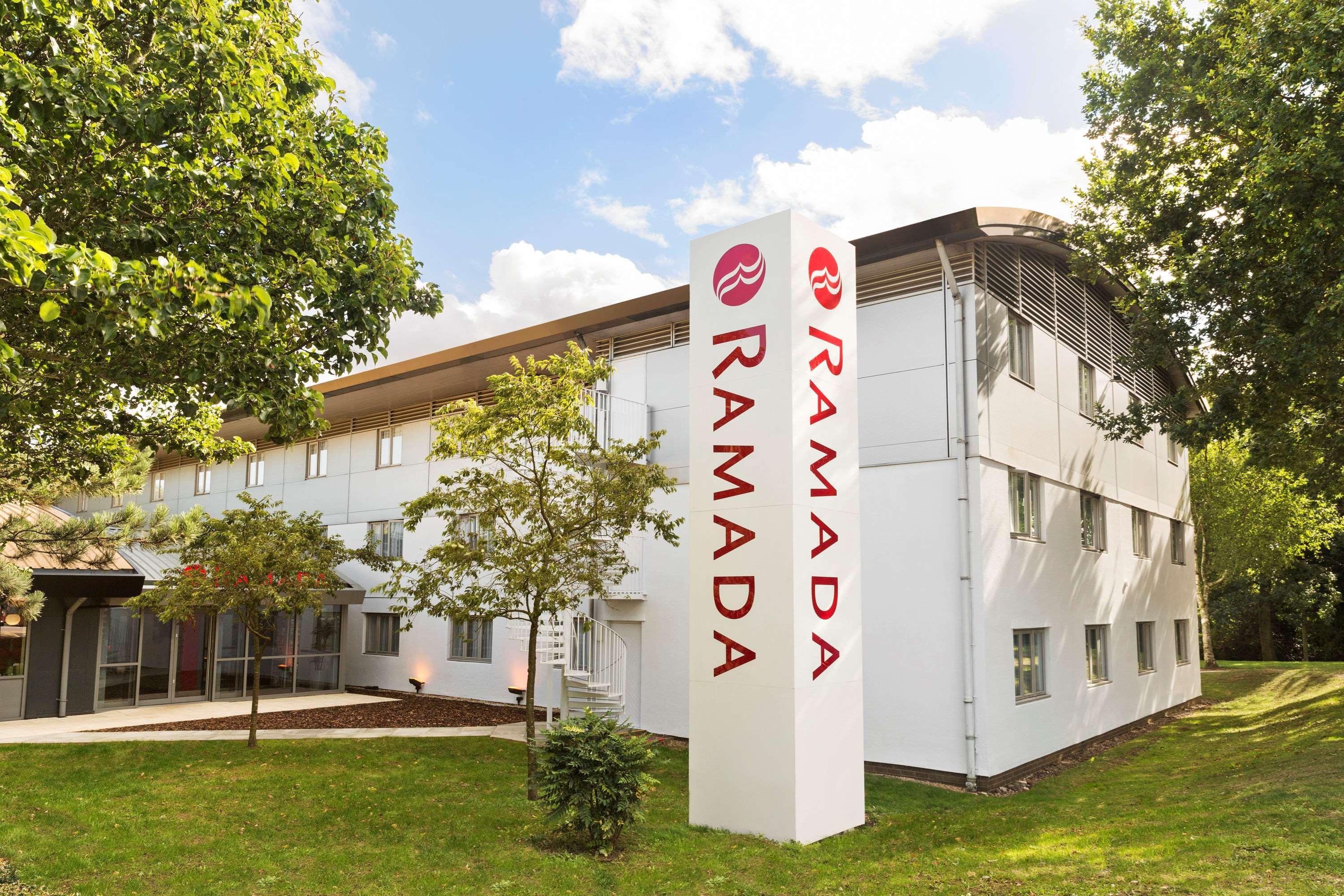 Hotel Ramada London South Mimms Potters Bar Exteriér fotografie